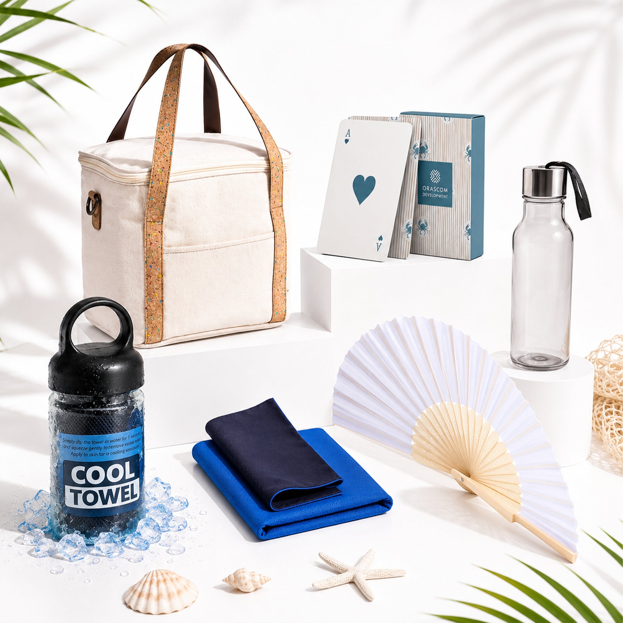 Elegant Escapes: The Luxury Seaside Picnic Kit!